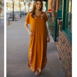 Andree By Unit Embroidered Maxi